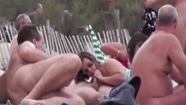 Retour à la Pool Party de films x complet gratuit Casey
