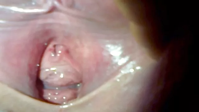 Jeu excitant avec pornographie en streaming maman et fille